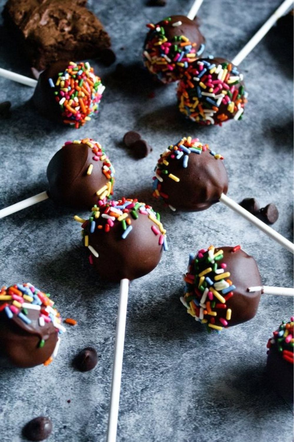 16 Servings of Chocolate Brownie Cake Pops